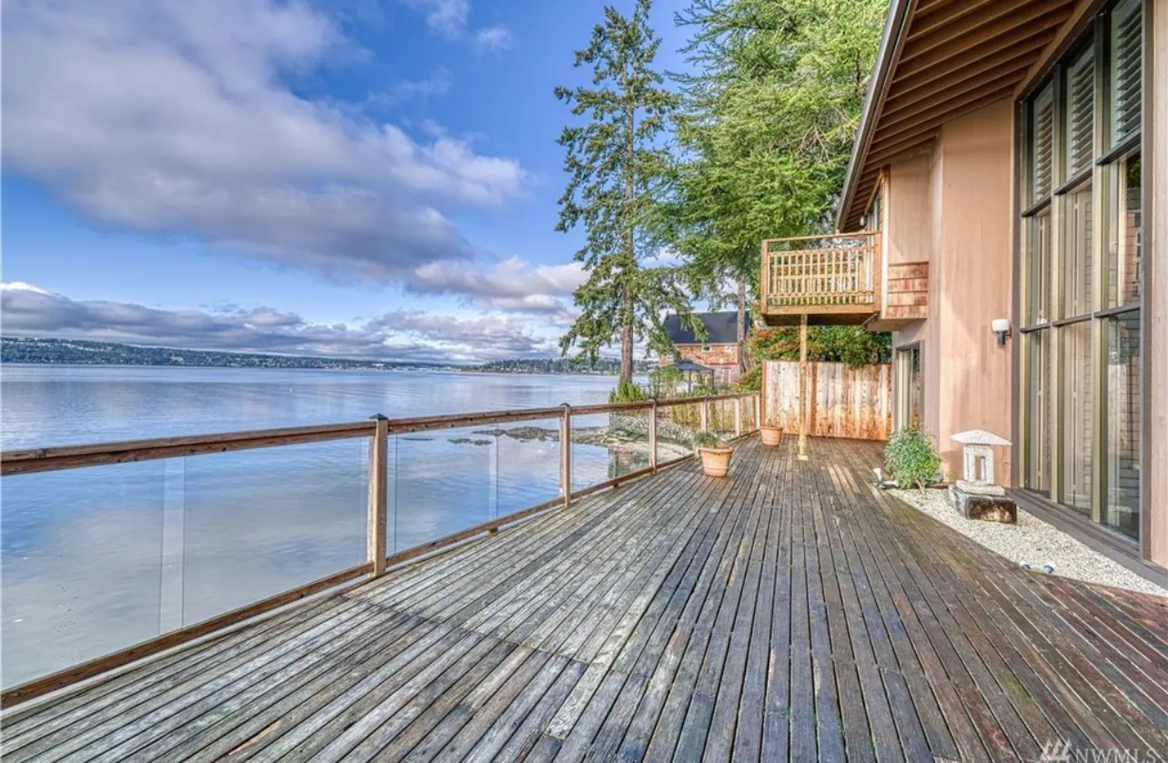 Waterfront cedar deck before cleaning